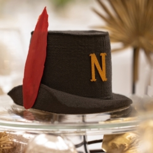 THE TOP-HAT YULE LOG TO TAKE AWAY