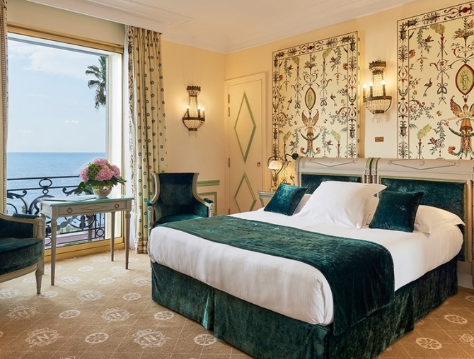   DELUXE SEA VIEW ROOMS